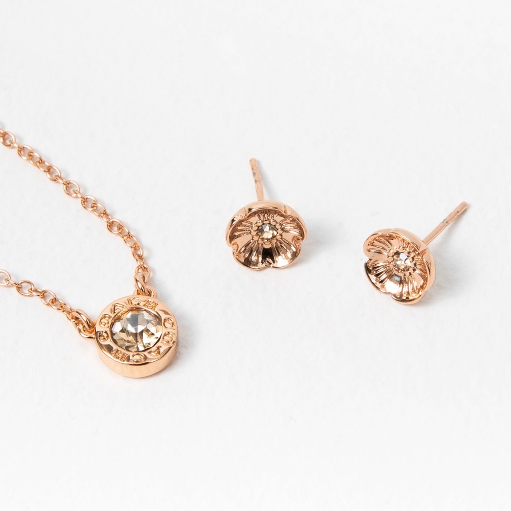 🔵mix and match 2 for $40🔵 Coach Open Circle Necklace + Tea Rose Stud Set